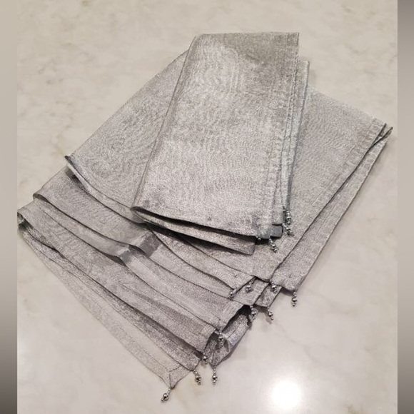 4-20"square silver napkins polyester and metallic with plastic beads trim - Picture 1 of 2